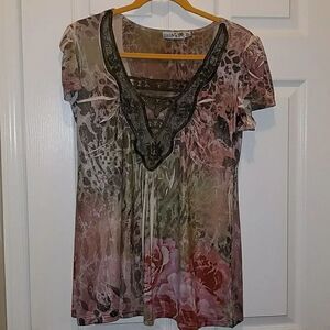 Unity world wear top Sz. PL  NWOT